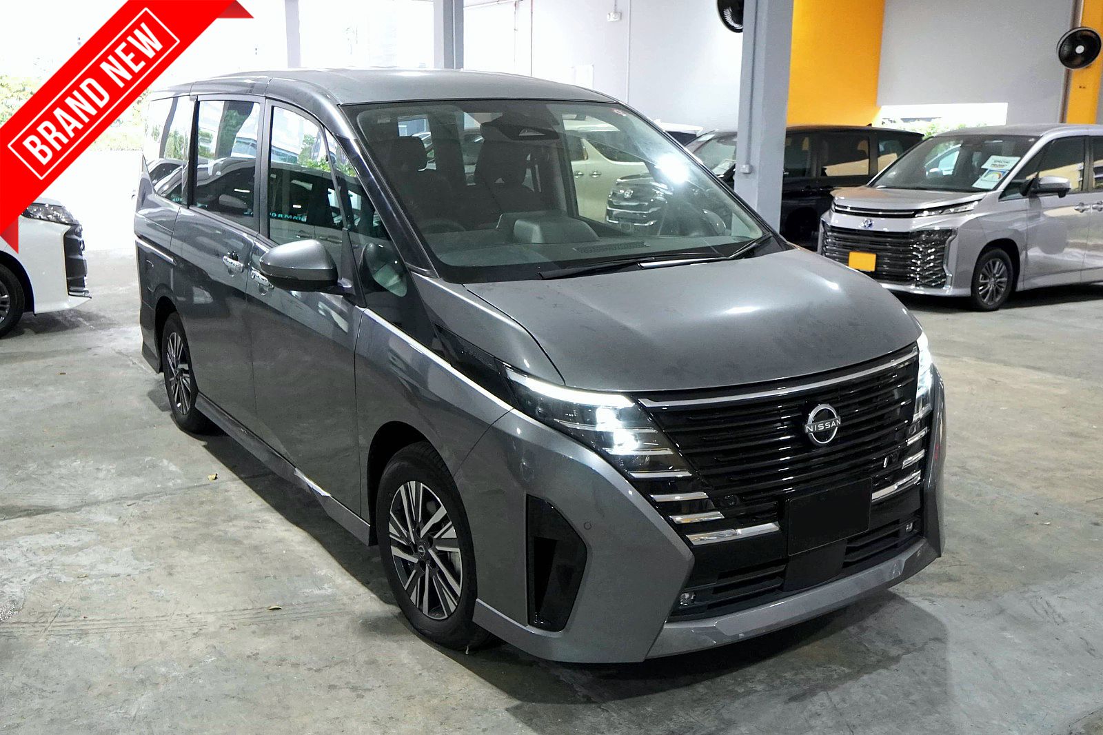 NISSAN SERENA